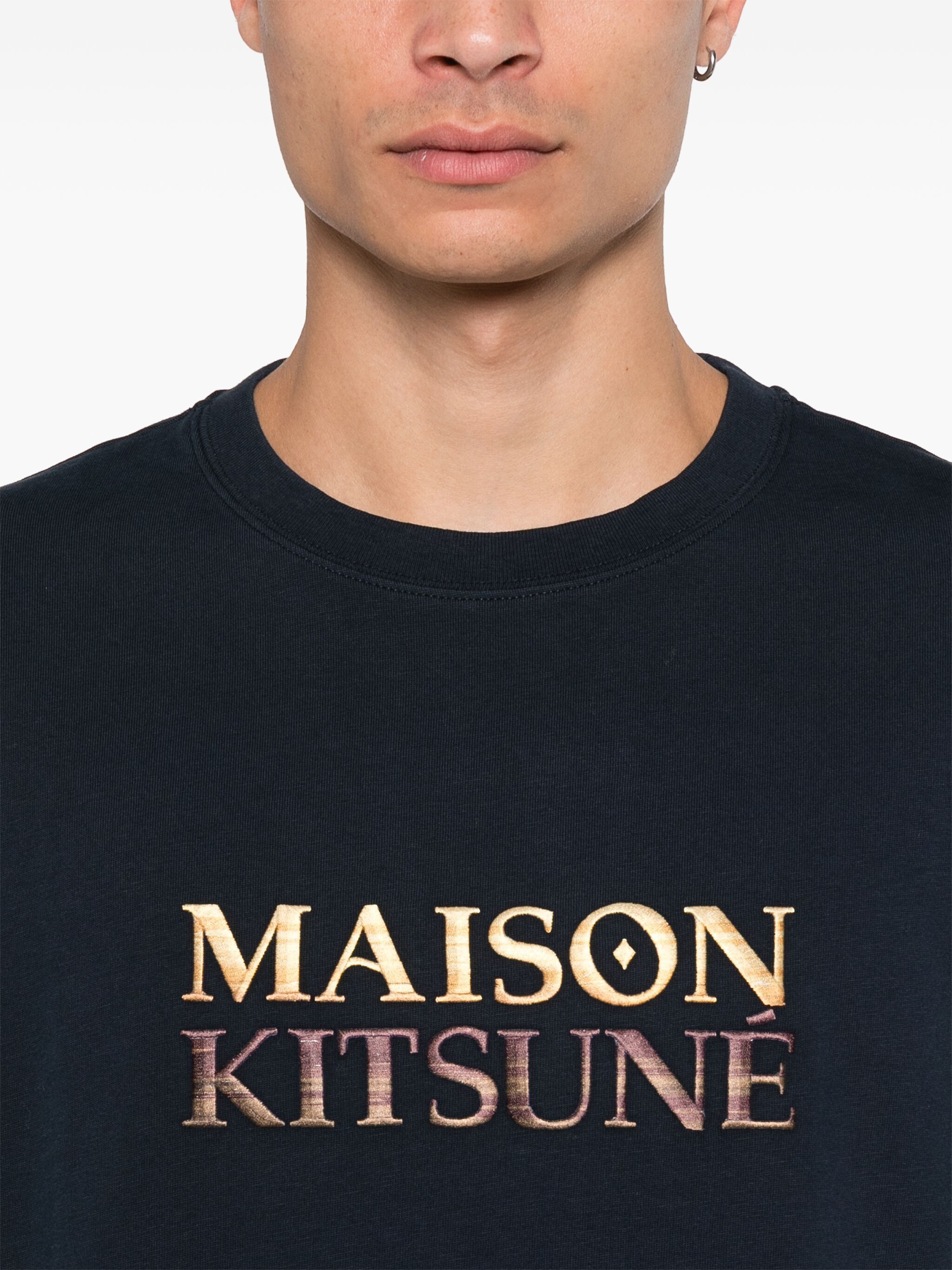 Maison Kitsune o1s22i1n1124 Gradient Logo Oversized T-Shirt in Blue Size US S / EU 44-46 / 1 - 4 Thumbnail