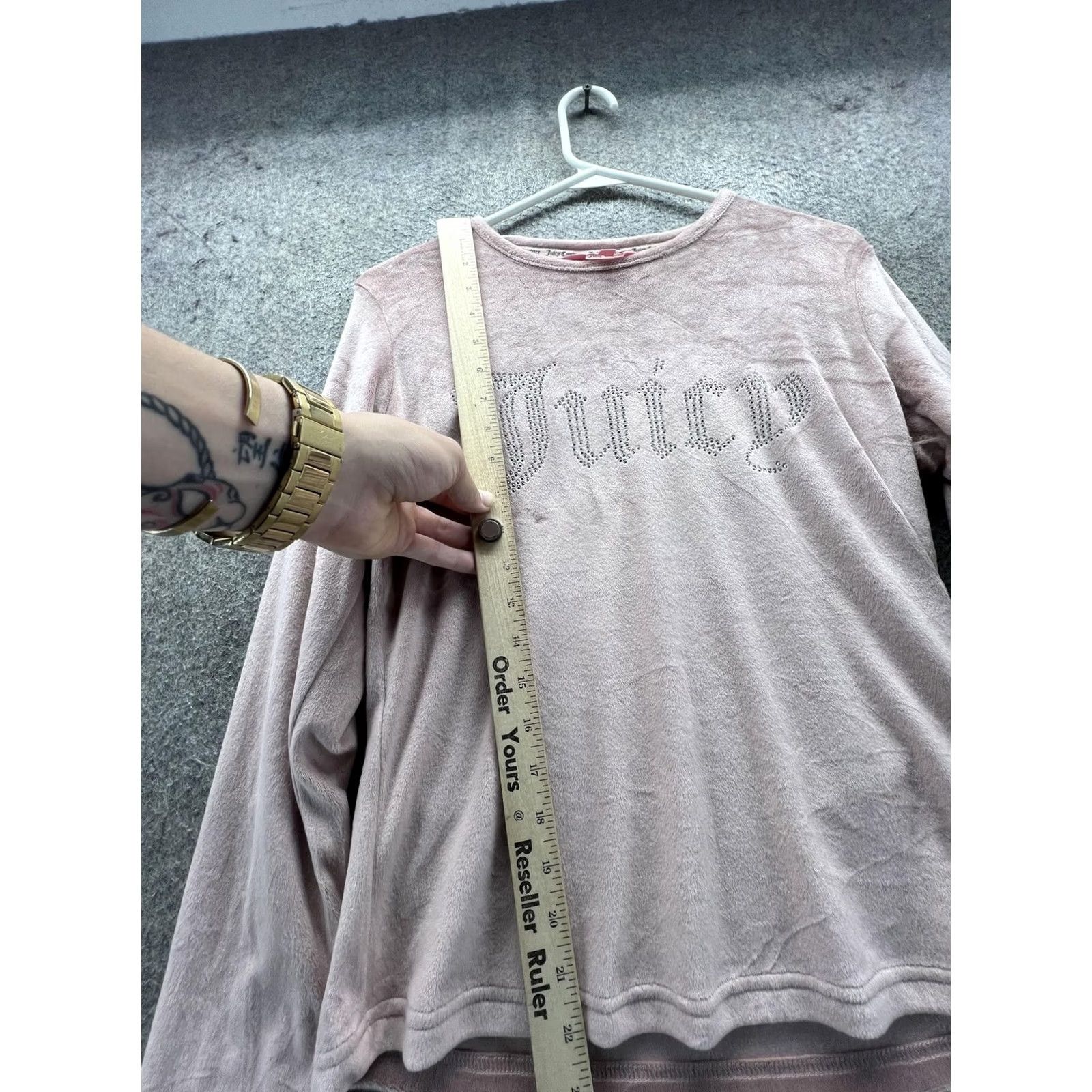 Juicy Couture Juicy Couture Sleep Pajama Top Womens Medium Pink Velour Rhinestone Long Sleeve Size M / US 6-8 / IT 42-44 - 3 Thumbnail