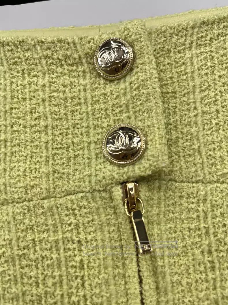 Chanel Chanel Equestrian series avocado green skirt Size 42" / US 20 - 2 Thumbnail