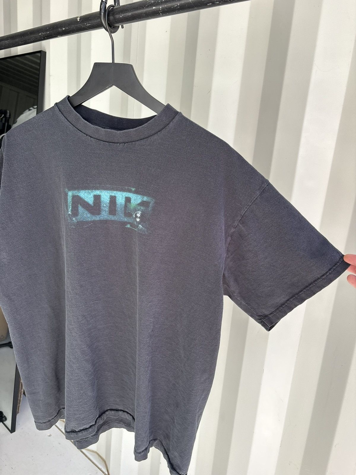 Band Tees Vintage Nine Inch Nails Shirt Faded Distressed Grunge Band Size US XL / EU 56 / 4 - 2 Thumbnail