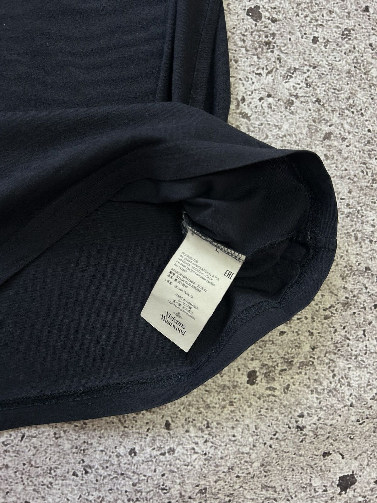 Vivienne Westwood 🔥LASTDROP🔥 Vivienne Westwood Classic Orb Logo T-shirt Hype Size US L / EU 52-54 / 3 - 8 Thumbnail