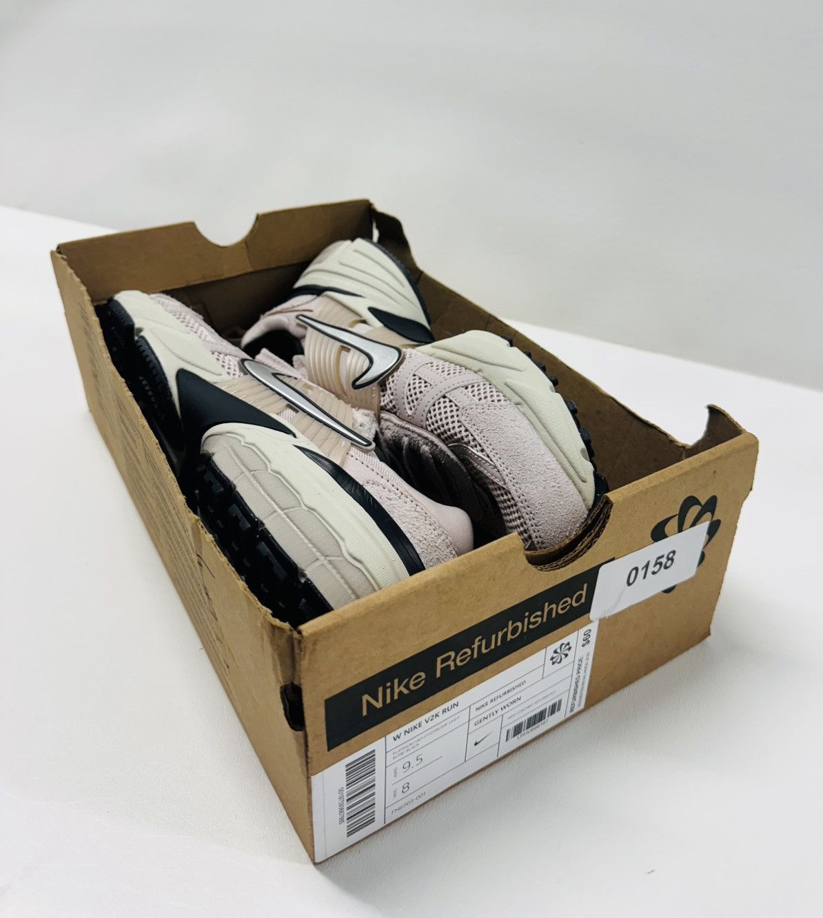 Nike Nike V2K Run Platinum Violet/Chrome-Light Bone-Black Size US 9.5 / IT 39.5 - 8 Thumbnail