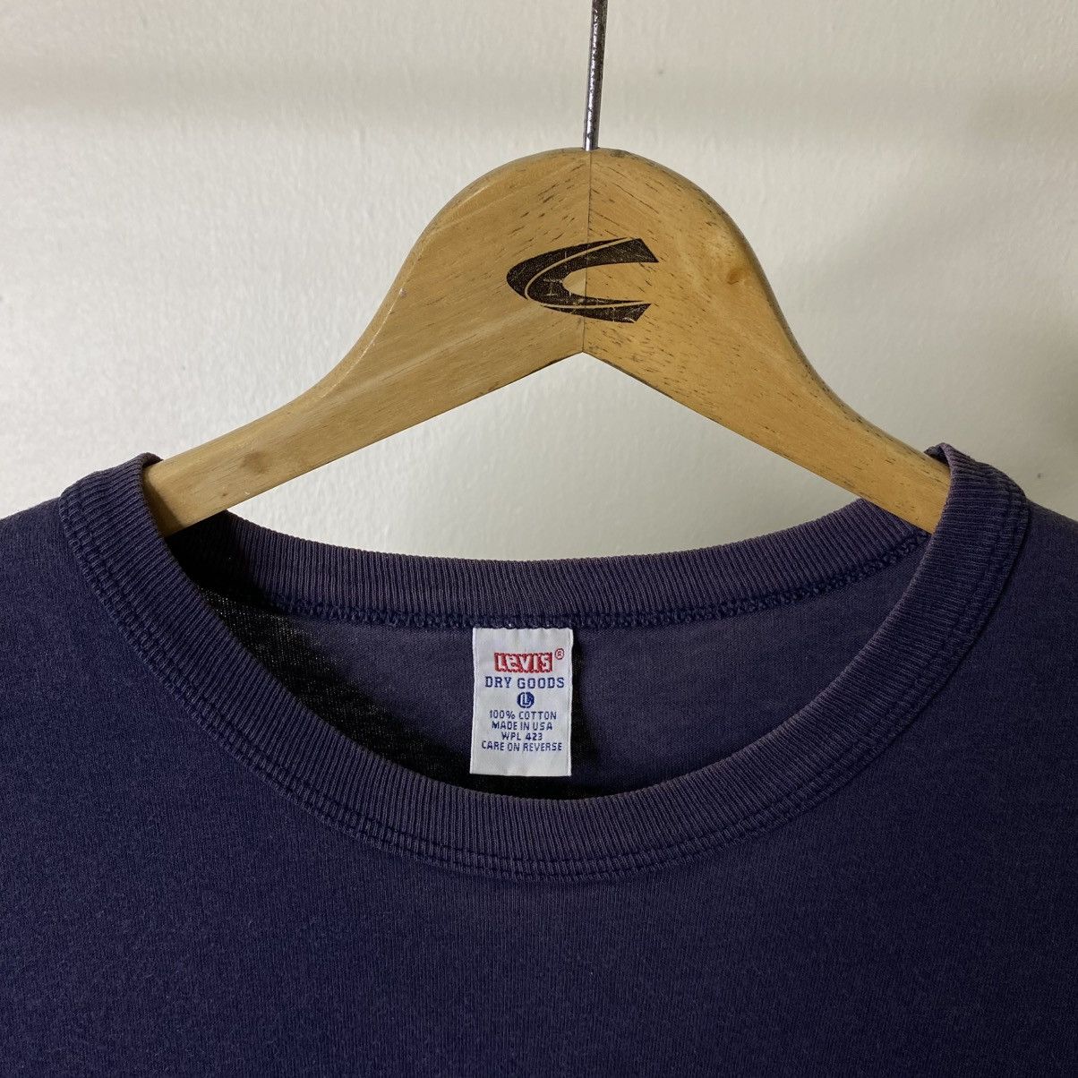 Levi's 1990s Levis Hawaii Surf Masters Rare Graphic T Shirt Size US XL / EU 56 / 4 - 3 Thumbnail