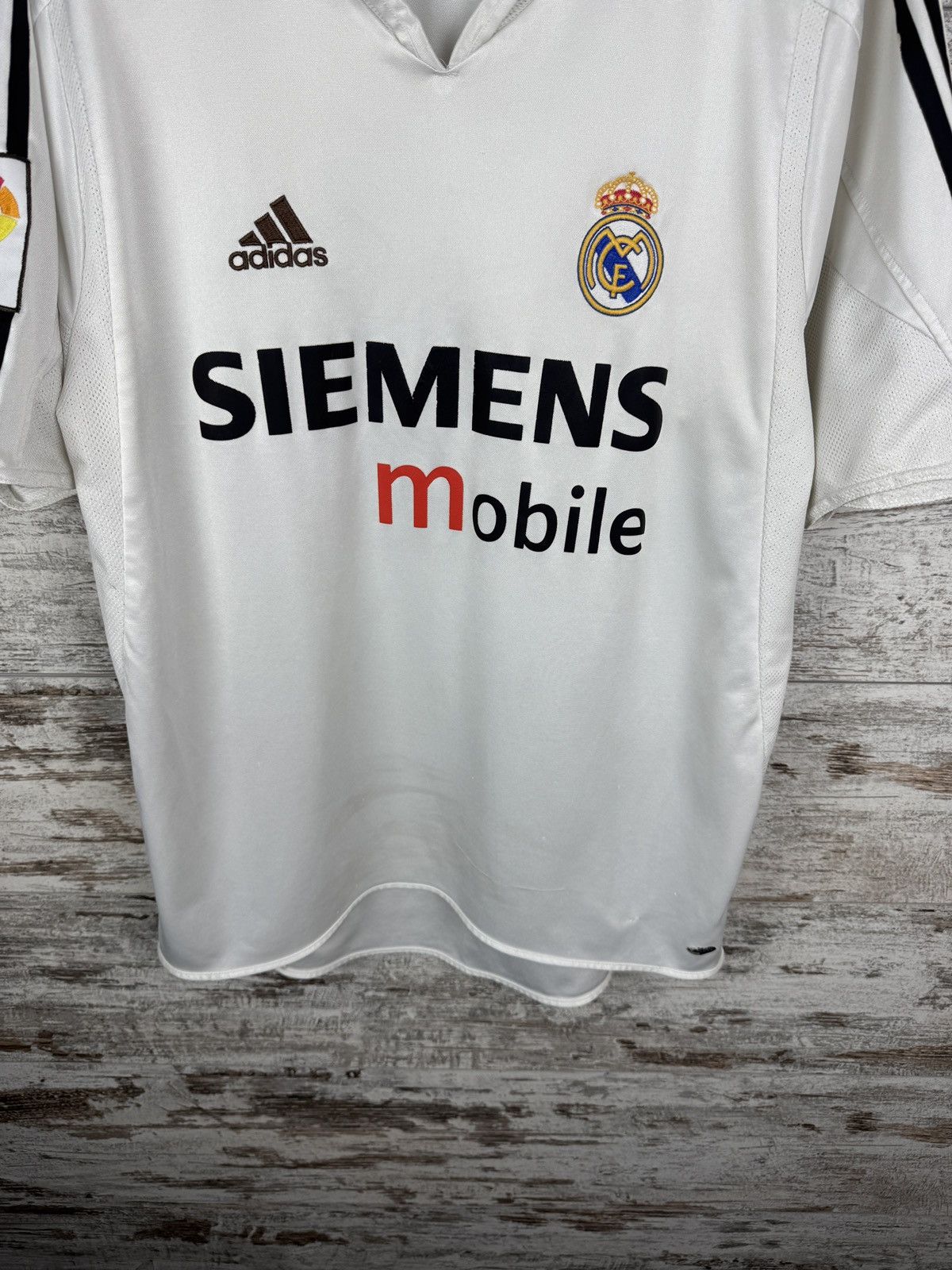 Adidas Mens Vintage Adidas Real Madrid 2003/04 home t-shirt jersey Size US M / EU 48-50 / 2 - 4 Thumbnail