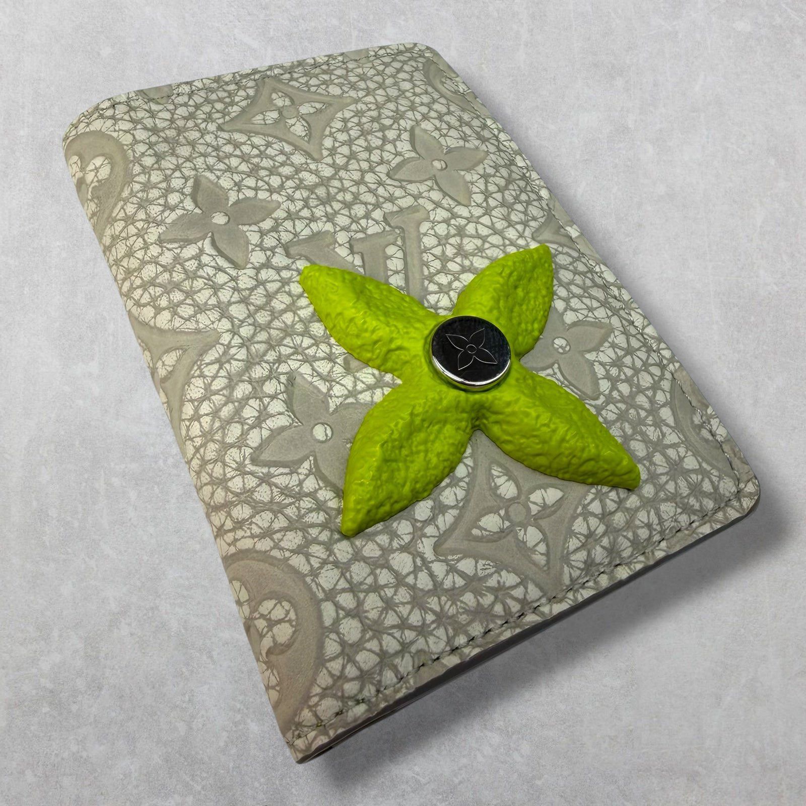Louis Vuitton Louis Vuitton Chalk Pocket Organizer Size ONE SIZE - 1 Thumbnail