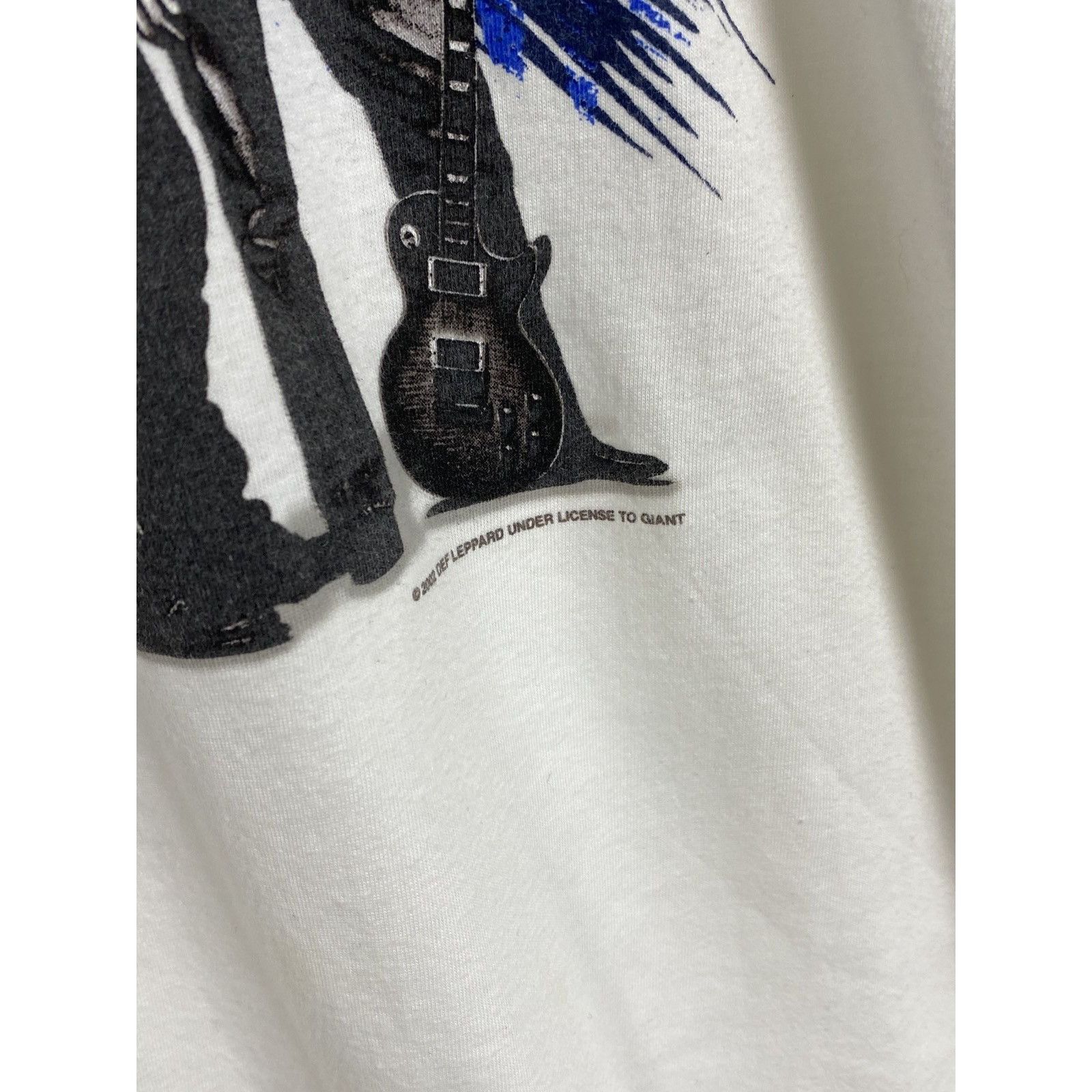 Band Tees 00s Vintage Def Leppard 2002 Tour T-Shirt In White Size US L / EU 52-54 / 3 - 3 Thumbnail