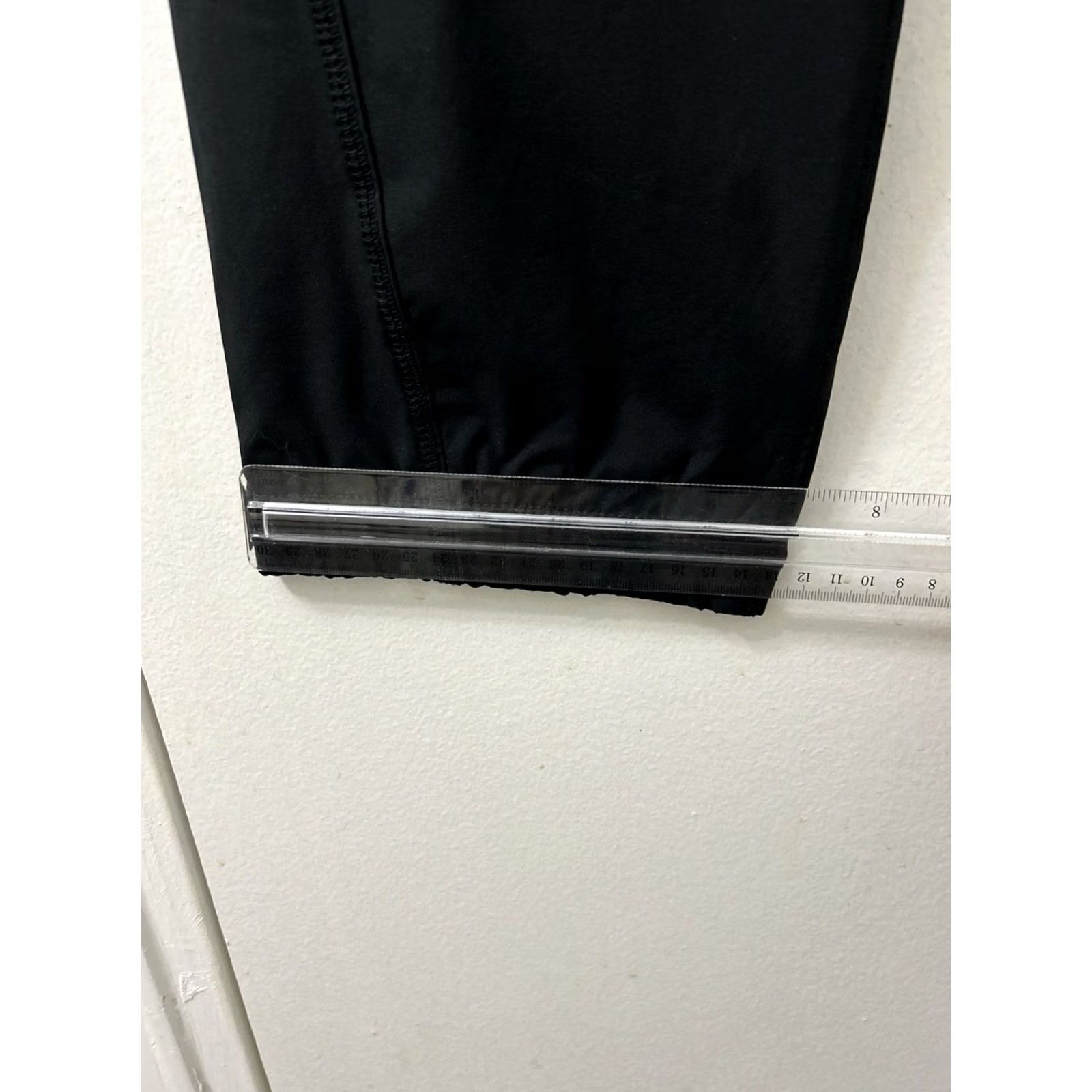 Eddie Bauer VINTAGE Eddie Bauer First Ascent Fleece Lined Joggers Womens 12x30 Black Cargo Pants Size 34" / US 12 / IT 48 - 5 Thumbnail