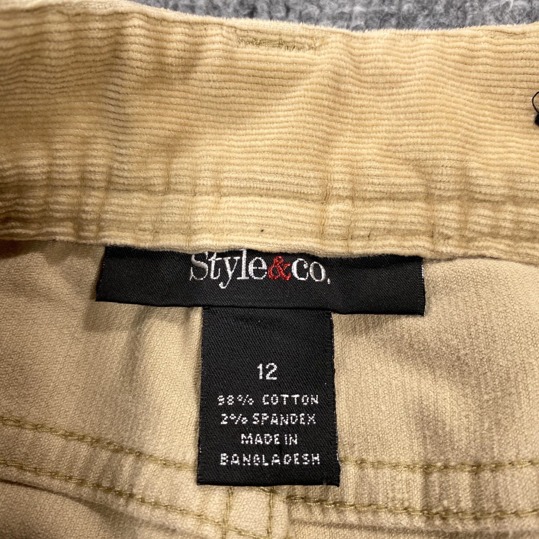 Vintage Style&co. Jeans Womens 12 Beige Corduroy Straight Relaxed 31x32 5-Pocket Stretch Size 34" / US 12 / IT 48 - 3 Thumbnail