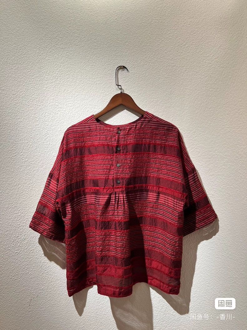 Issey Miyake Issey Miyake size:2 Deep brick red pleated top T-shirt Size XS / US 0-2 / IT 36-38 - 7 Thumbnail