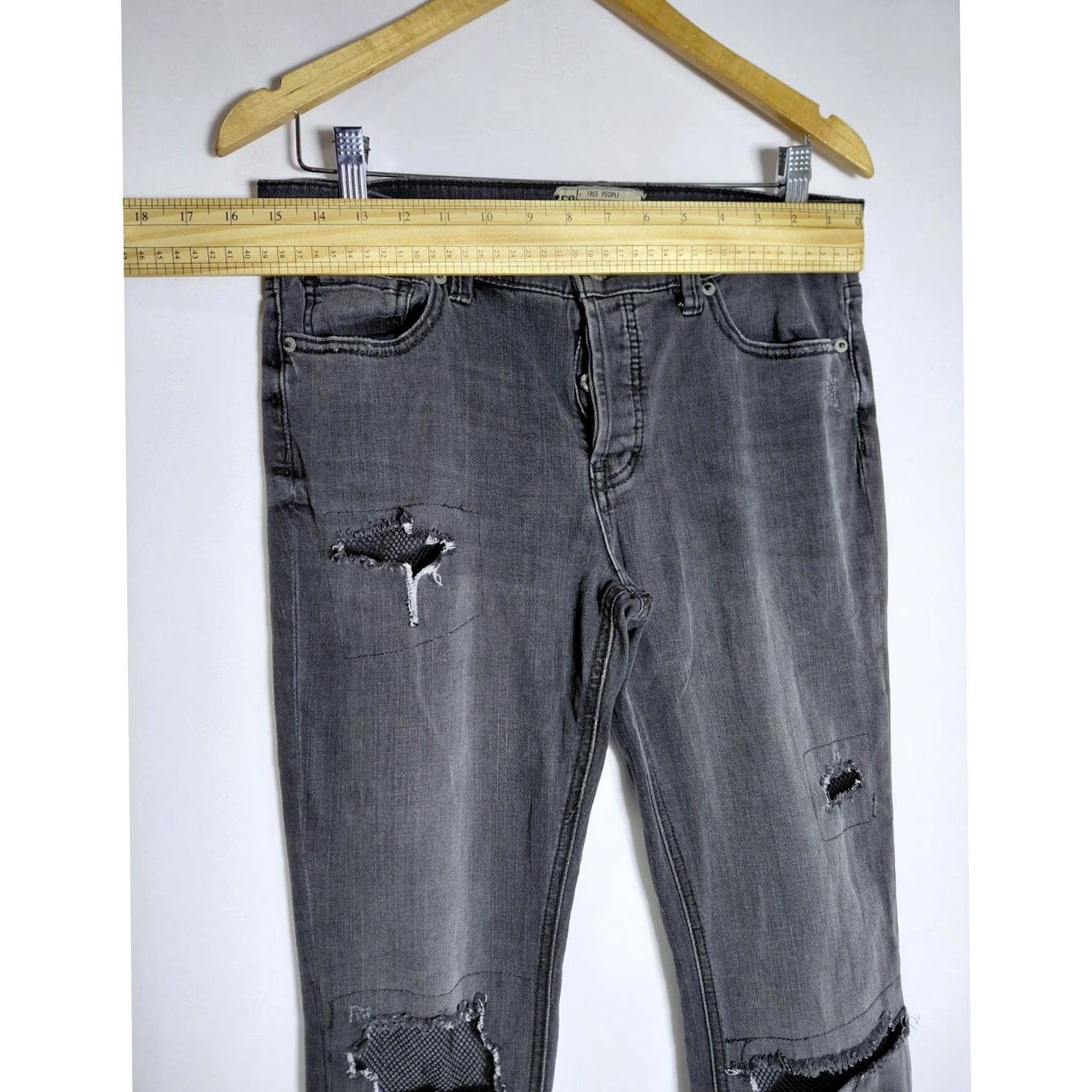 Free People Free People Jeans Distressed Gray Solid Denim Women Size W 28 Skinny Zip Pocket Stretch Vintage No N/A Size 28" / US 6 / IT 42 - 6 Thumbnail