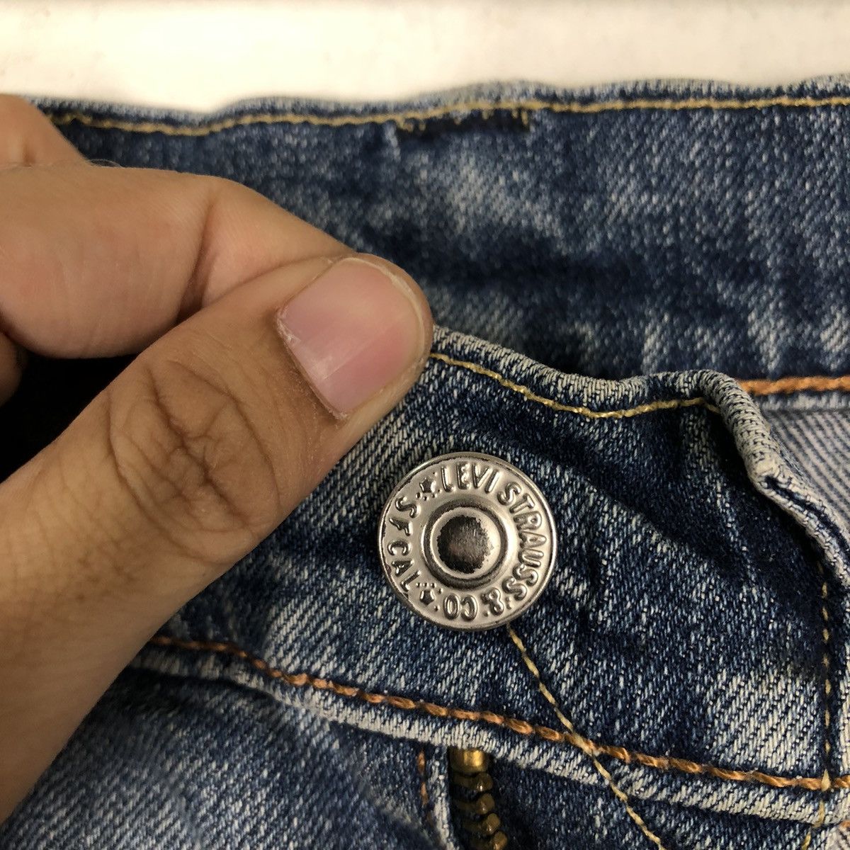 Levi's 🔥90’s Vintage Levi’s Distressed Denim Jeans Size US 32 / EU 48 - 12 Thumbnail