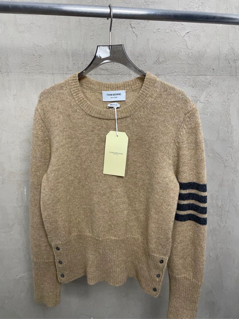 Thom Browne Thom browne Brown four-stripe wool round-neck sweater 2504- Size US M / EU 48-50 / 2 - 3 Thumbnail
