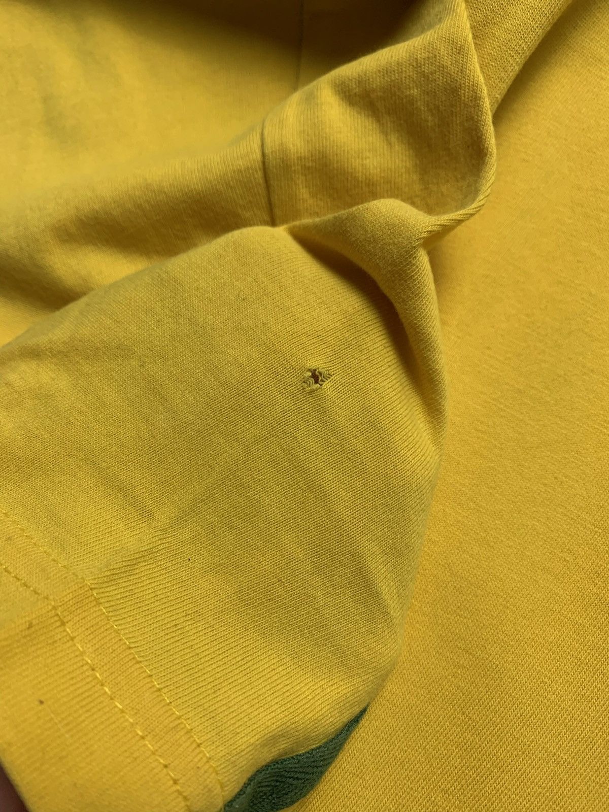 Vintage Vintage Jamaica soccer long sleeve shirt size L yellow logo Size US L / EU 52-54 / 3 - 7 Thumbnail