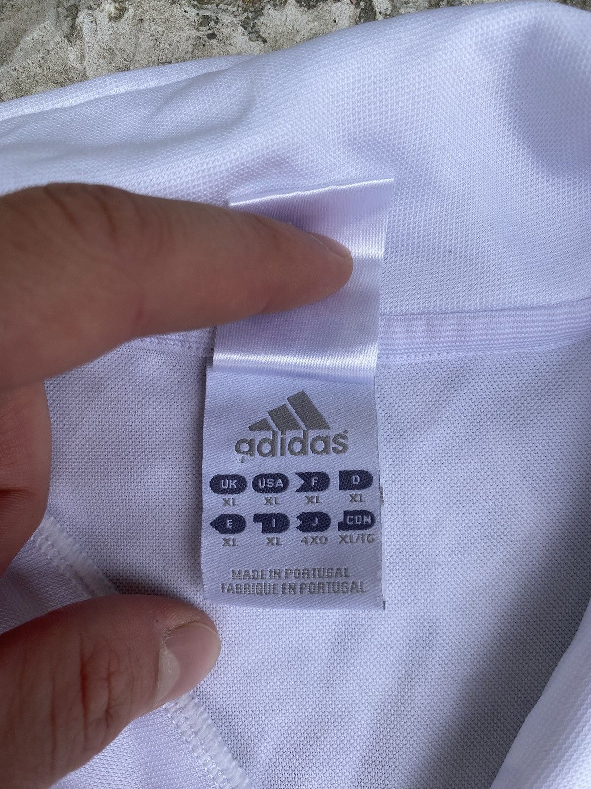 Adidas VINTAGE ADIDAS REAL MADRID CHANPIONS LEAGUE 2002/2003 Size US XL / EU 56 / 4 - 7 Thumbnail