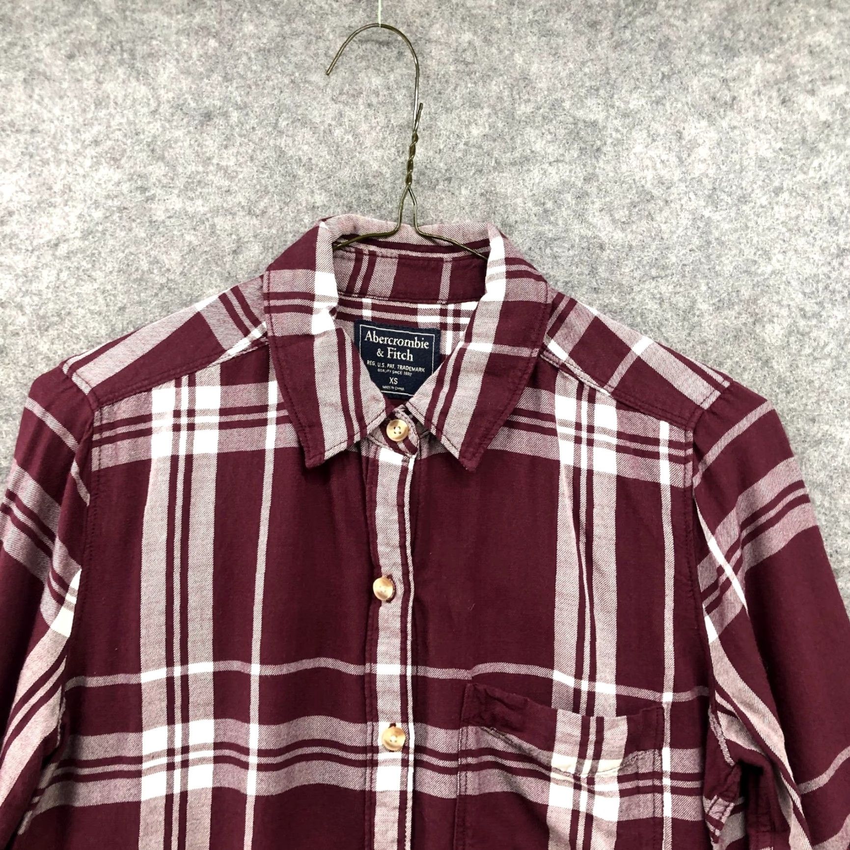 Abercrombie & Fitch Abercrombie & Fitch Button Down Shirt Womens XS Burgundy Plaid Long Sleeve Shirt Size XS / US 0-2 / IT 36-38 - 3 Thumbnail