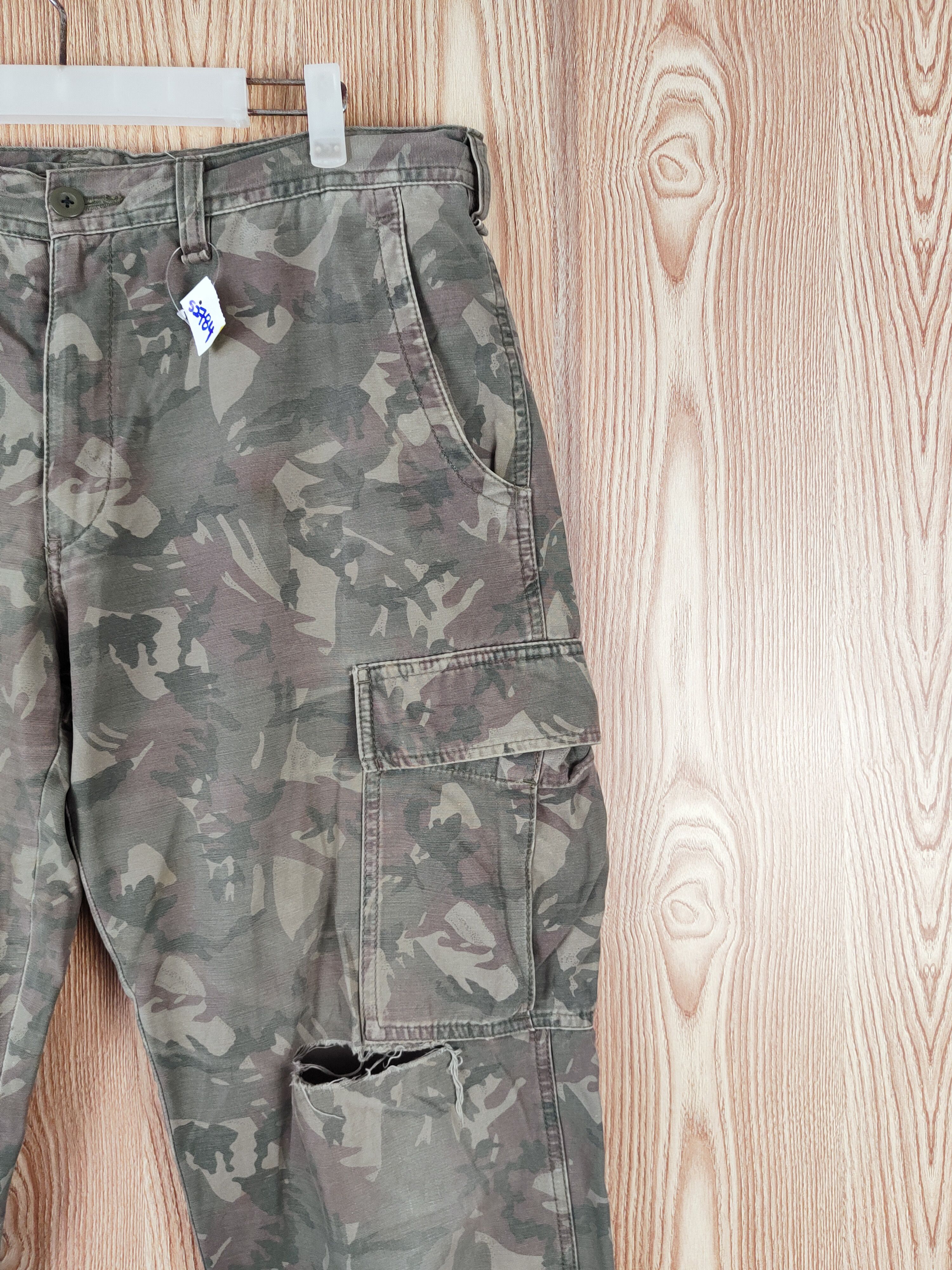 Japanese Brand Uniqlo Camouflage Faded Multipocket Cargo Pants #S2784 Size US 37 - 5 Thumbnail