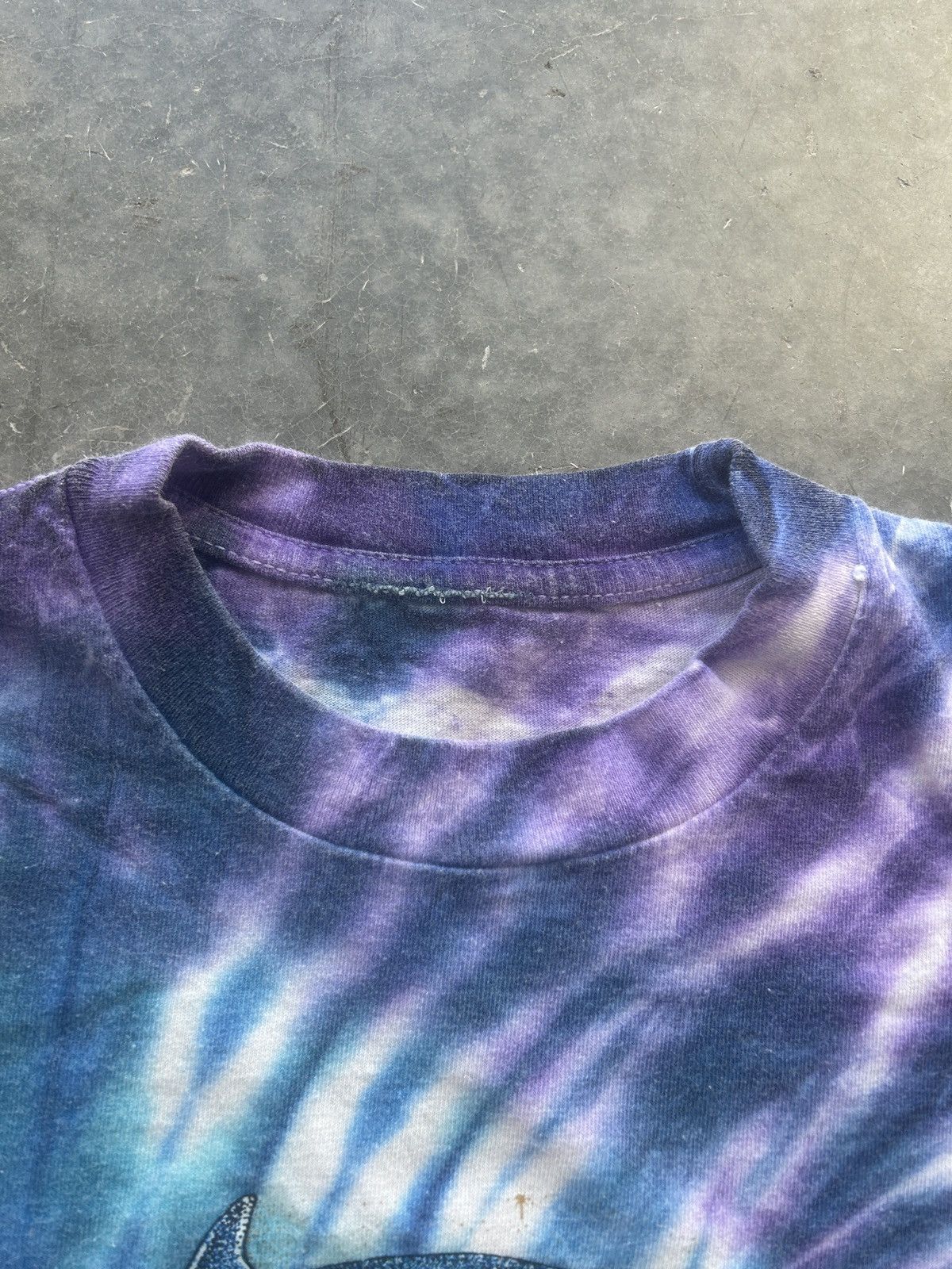 Vintage Vintage 90s Yin Yang Dolphin Graphic Tee Longsleeve Size US M / EU 48-50 / 2 - 4 Thumbnail