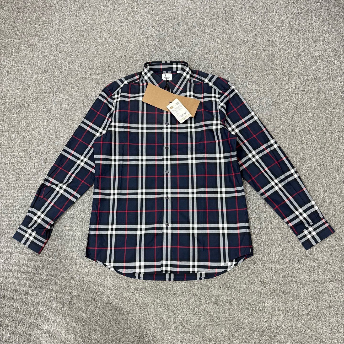 Burberry Burberry Plaid Long-Sleeve Shirt Size US S / EU 44-46 / 1 - 1 Thumbnail