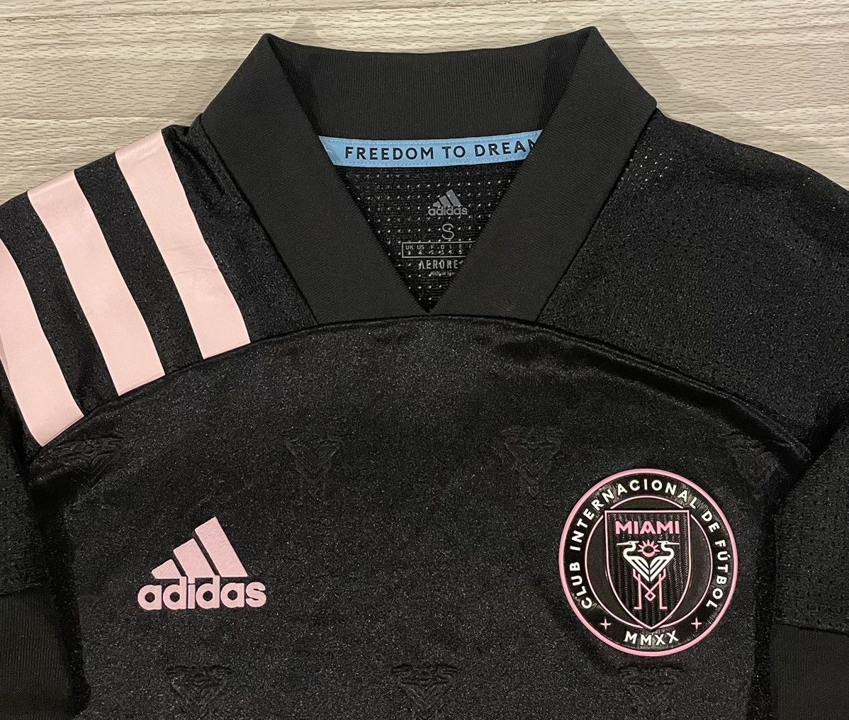 Adidas Adidas 2019/20 Inter Miami FC Jersey EH8635 Mens Size Small Size US S / EU 44-46 / 1 - 2 Thumbnail