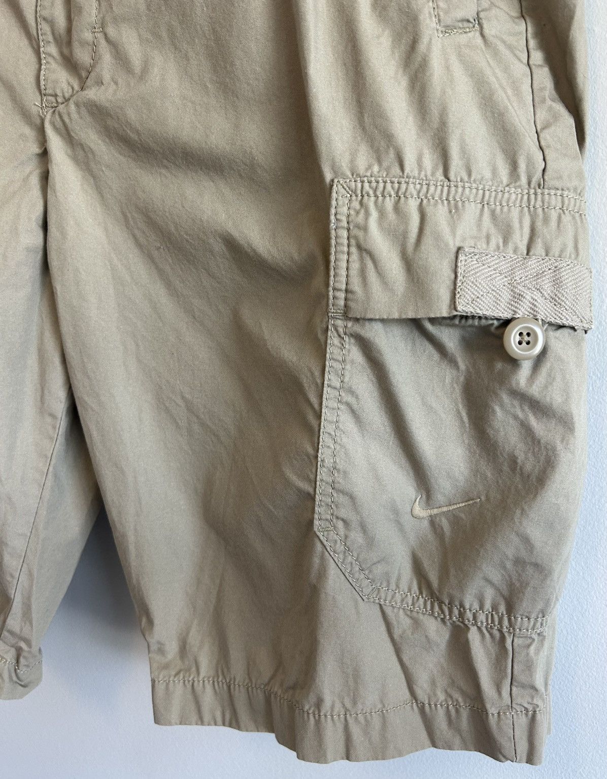 Nike Vintage Nike Mens Tan Beige Cargo Summer Shorts Size L Size US 34 / EU 50 - 4 Thumbnail