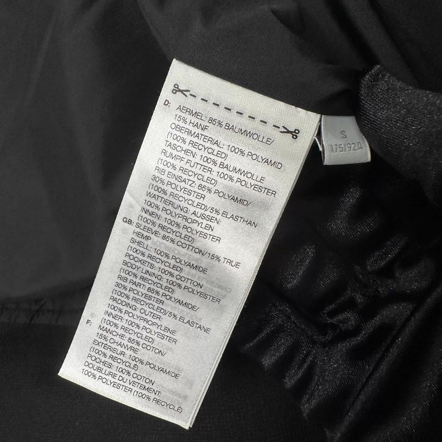 Y-3 Y-3 Nylon Paneled Padded Bomber Jacket S Near New Size US S / EU 44-46 / 1 - 5 Thumbnail