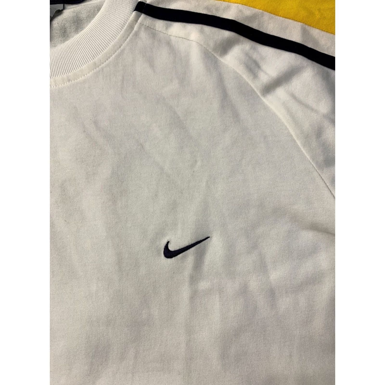 Nike NIKE Shirt M White Black Yellow 2005 vtg Casual Crew Neck Short Sleeve Jersey T-Shirt Men Medium User-Provided Details Size US M / EU 48-50 / 2 - 3 Thumbnail