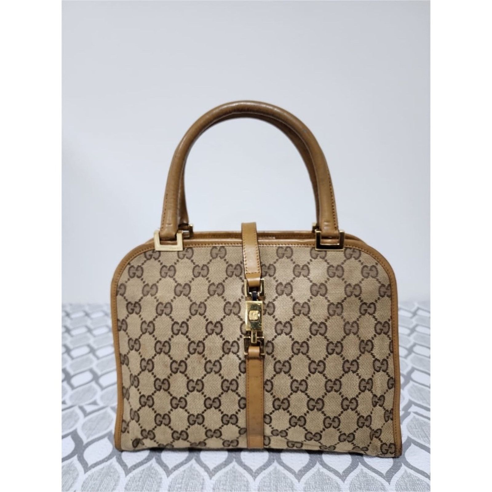 Gucci Au Gucci Vintage Piston Lock Jackie Shoulder Bag Brown/Beige Size ONE SIZE - 1 Thumbnail