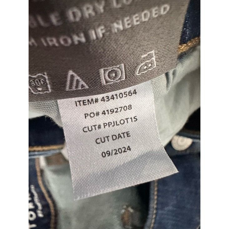 Torrid NWT Torrid Wide-Leg High-Rise Jeans — Dark Blue Wash “Making Size 42" / US 20 - 7 Thumbnail