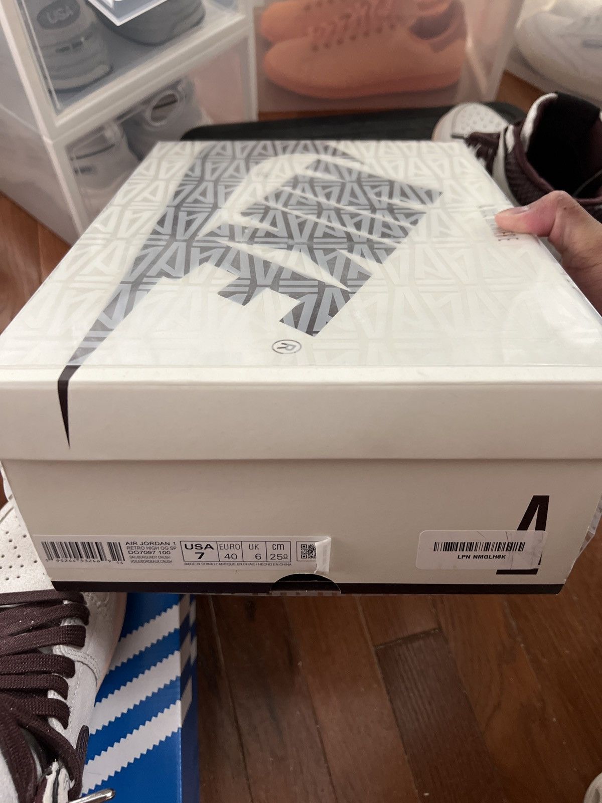 A Ma Maniere × Jordan Brand A Ma Maniere Air Jordan 1 size 7 Size US 7 / EU 40 - 7 Thumbnail