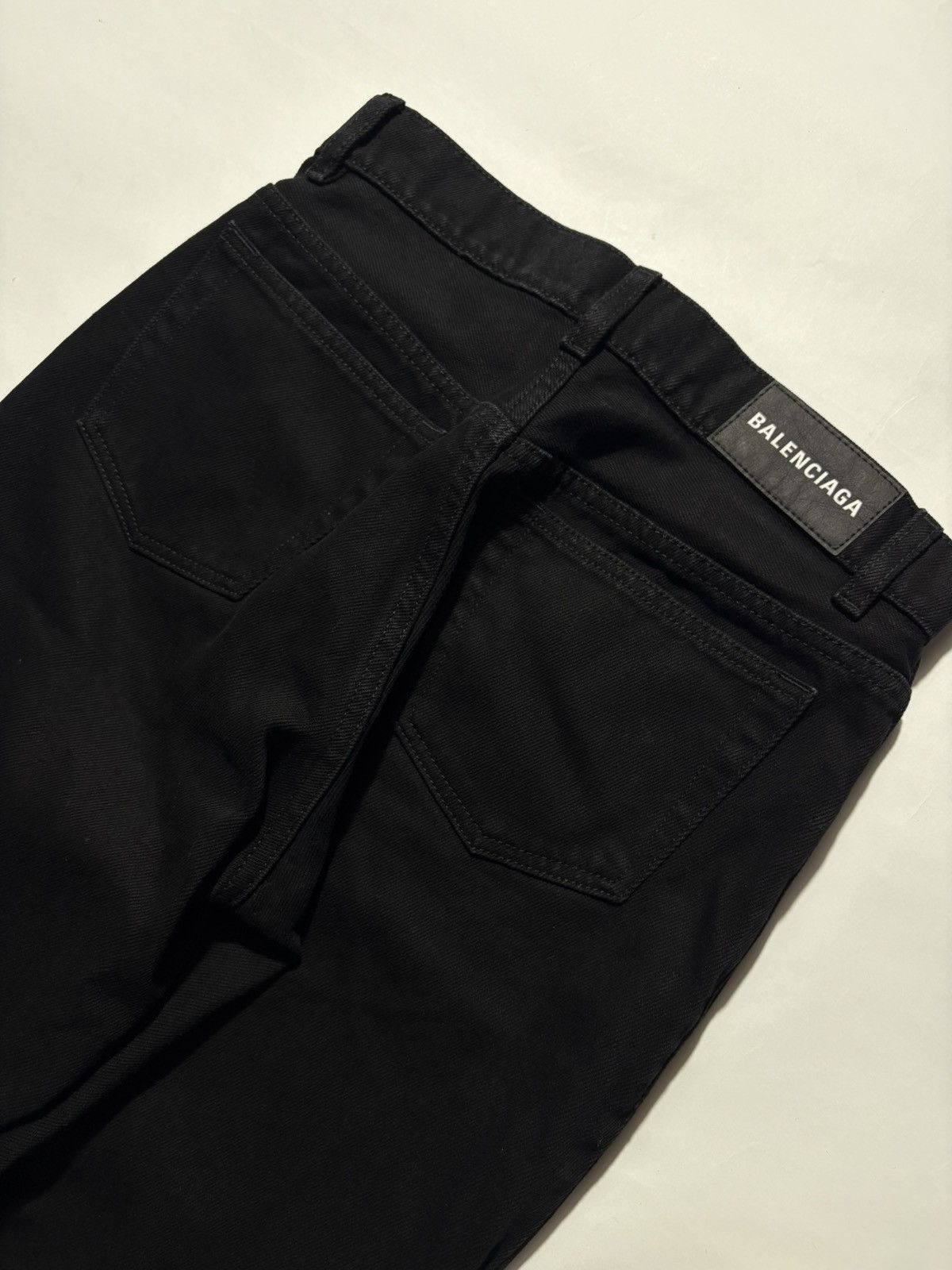 Balenciaga BALENCIAGA HIGH WAISTED STRAIGHT LEG JEANS Size 26" / US 2 / IT 38 - 4 Thumbnail