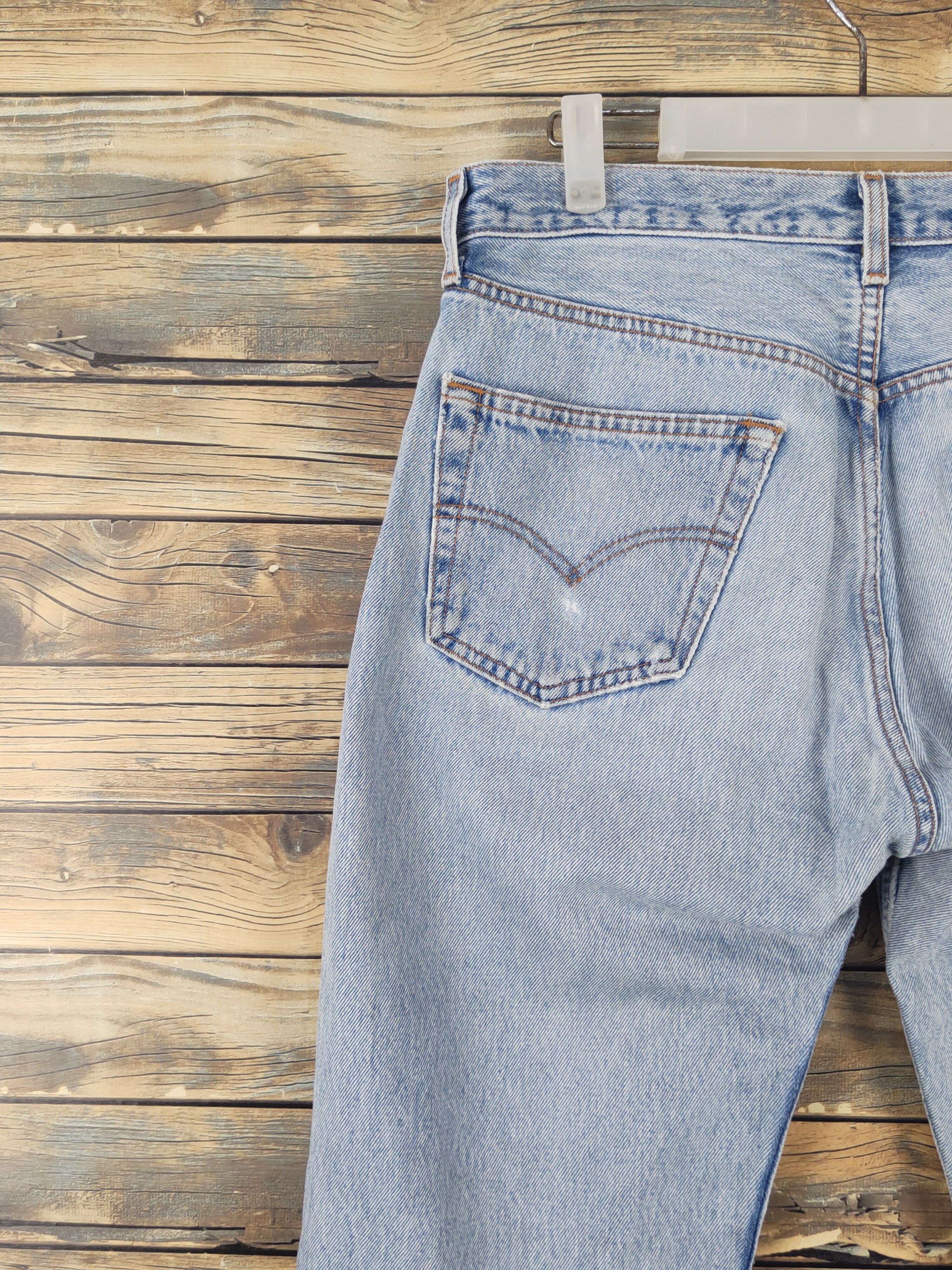 Levi's 501 Levi's Light Blue Distressed Ripped denim Jeans #W1724 Size US 33 - 8 Thumbnail
