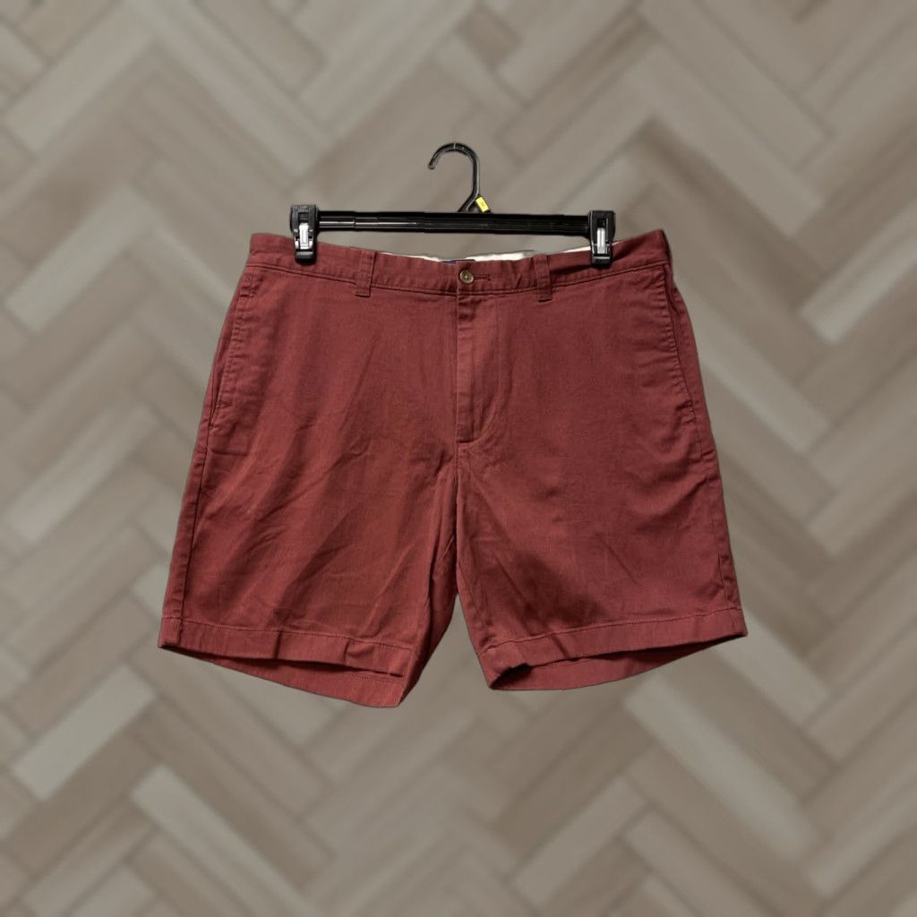 J.Crew J.CREW Shorts Men 34 Maroon Flat Front 8in Inseam Belted Chino Classic Mens Size US 34 / EU 50 - 1 Thumbnail