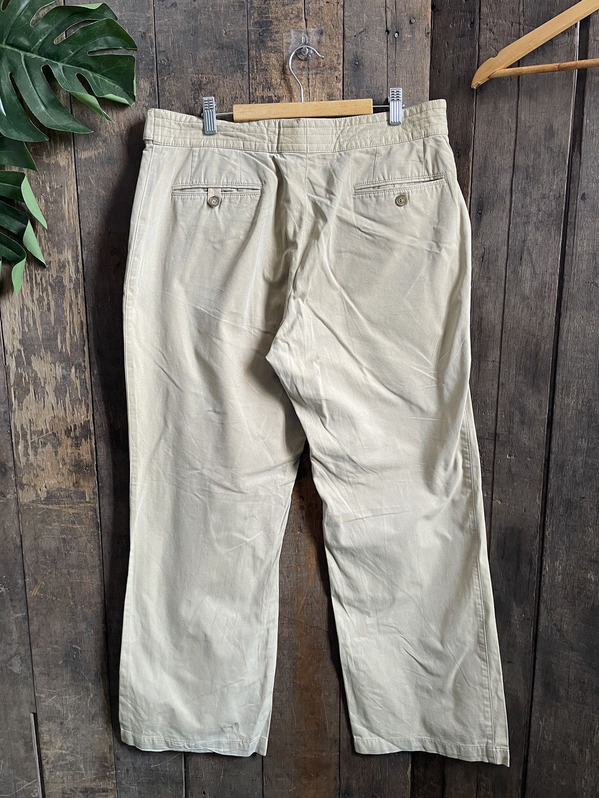 Burberry Burberry Khaki Pant Size US 36 / EU 52 - 2 Thumbnail