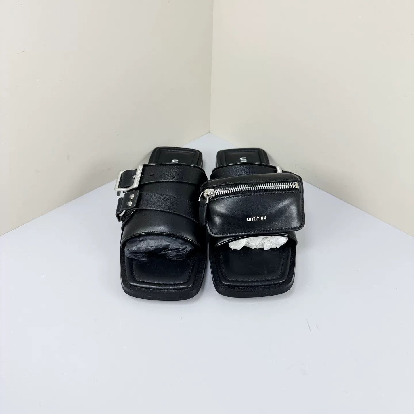 untitlab Untitlab Black Strappy Leather Square-Toe Slippers Size US 7 / IT 37 - 1 Thumbnail