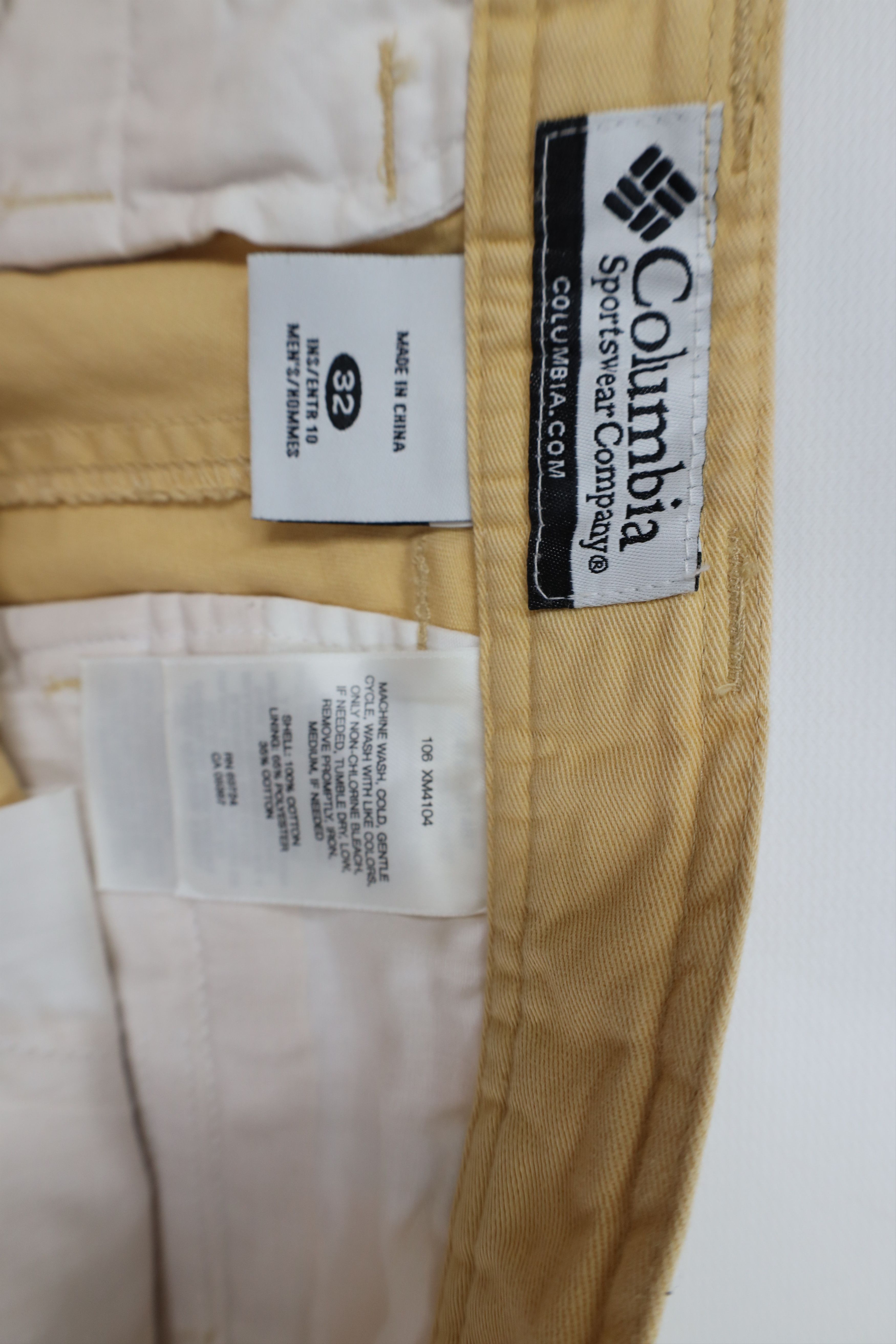 Columbia Vintage Columbia Relaxed Fit Cargo Shorts Yellow Cotton Size US 32 / EU 48 - 7 Thumbnail