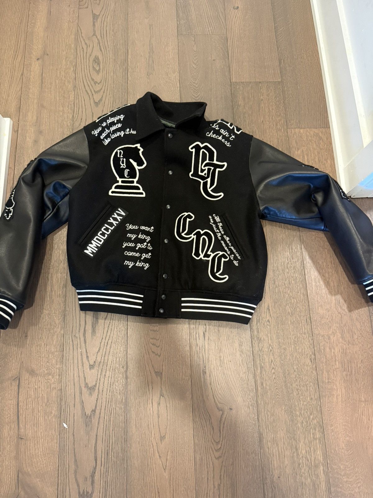 DENIM TEARS DENIM TEARS GRAND MASTER FLASH VARSITY JACKET SIZE LM Size US L / EU 52-54 / 3 - 1 Thumbnail