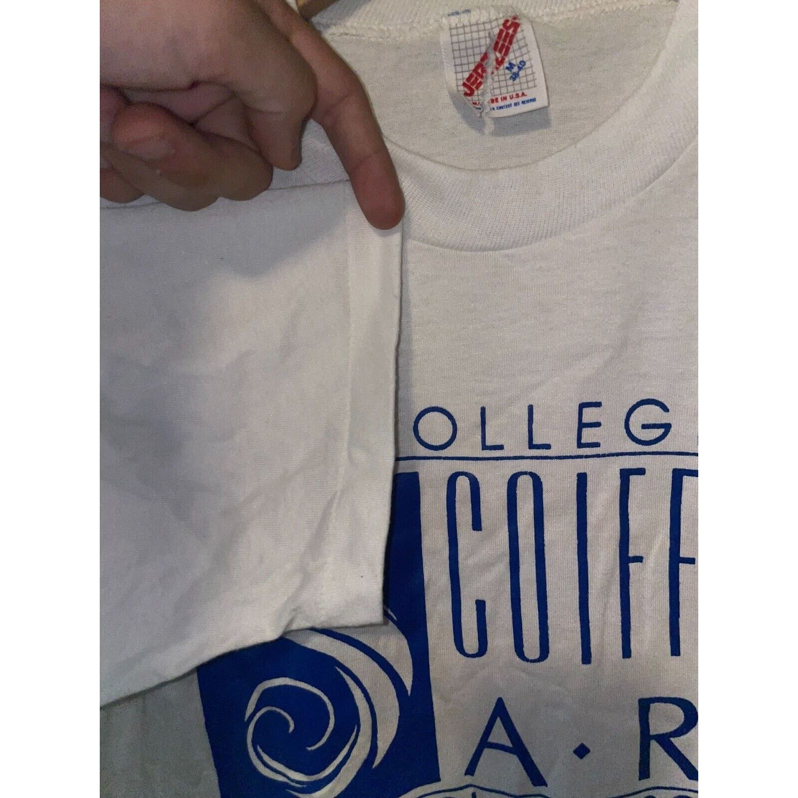 Jerzees Vintage Cosmetology Shirt College Of Coiffure Art Tee 90s M Size US M / EU 48-50 / 2 - 6 Thumbnail