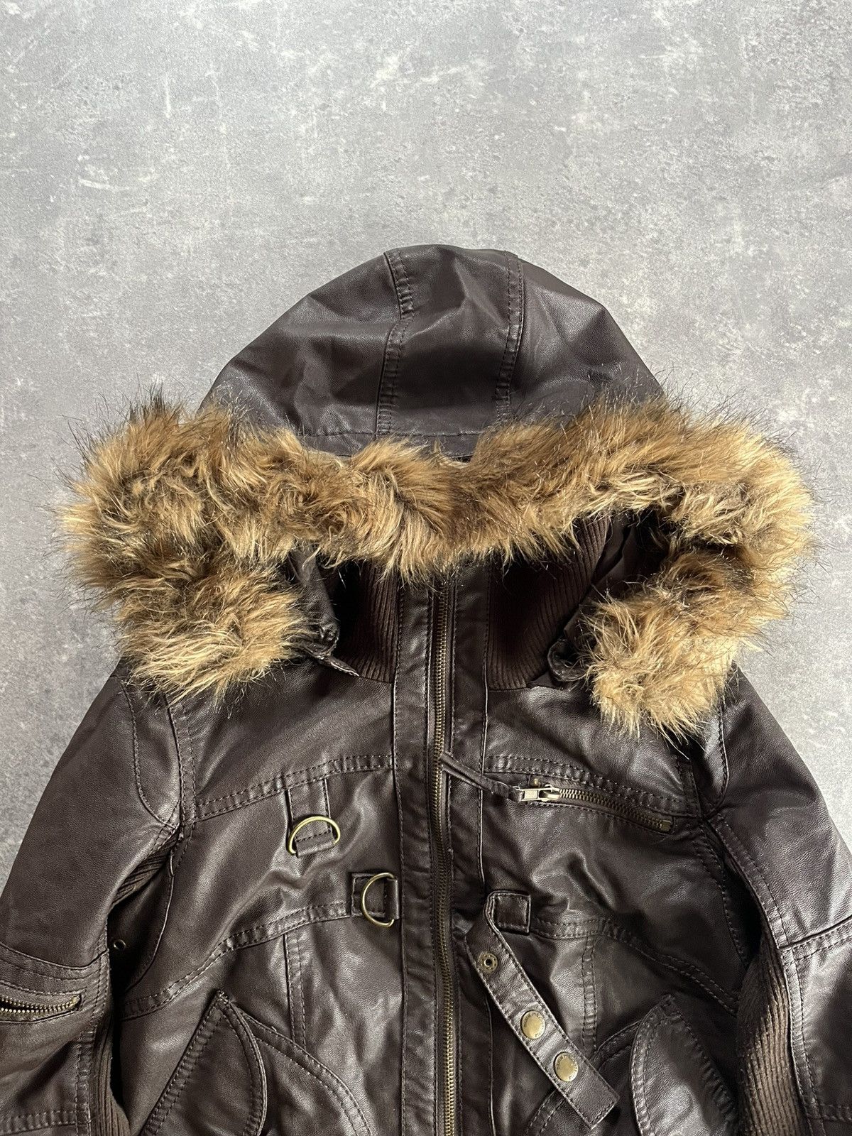 Japanese Brand 00s Faux Fur Hooded Y2K Bondage Straps Bomber Jacket XS Size XS / US 0-2 / IT 36-38 - 6 Thumbnail
