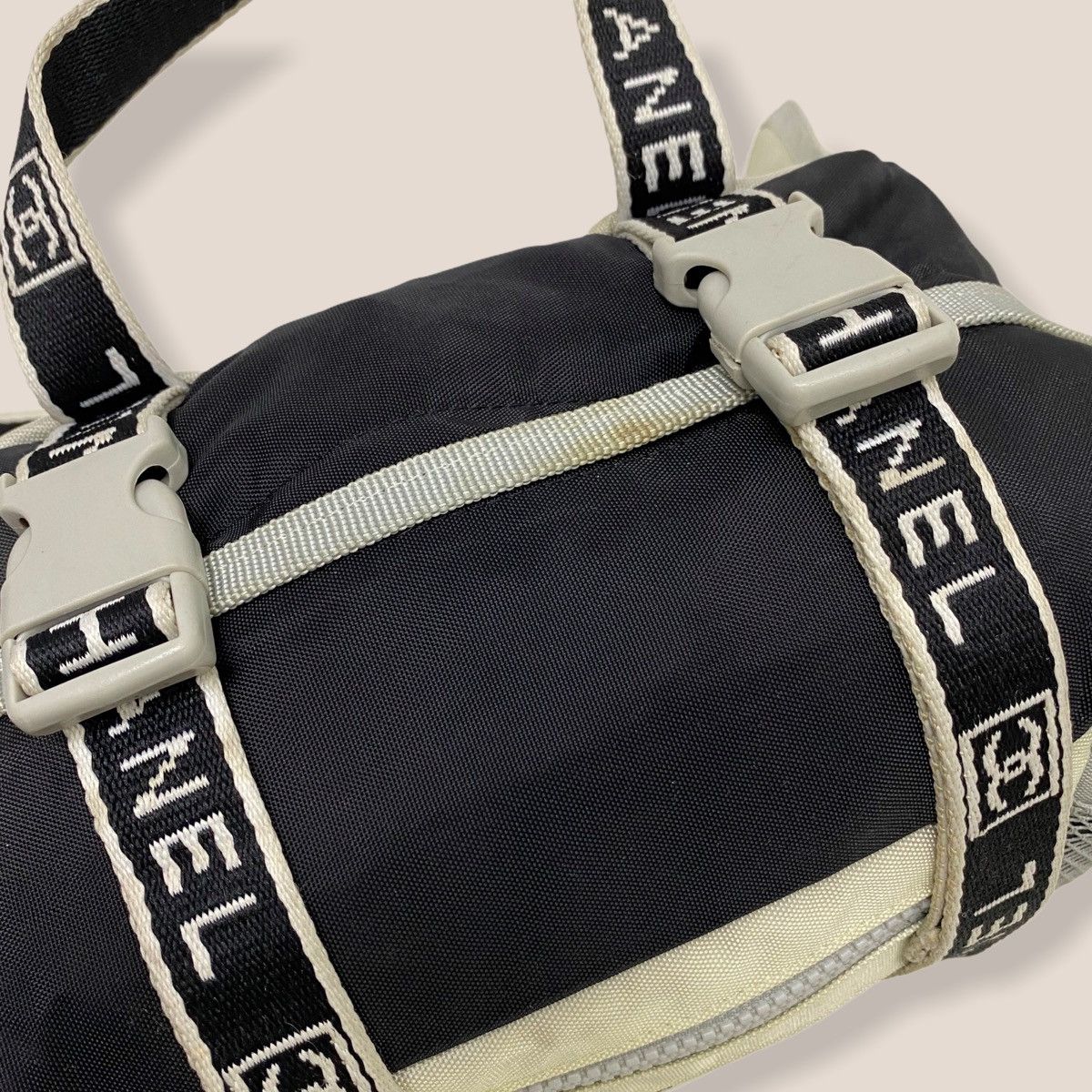 Chanel ‼️YES‼️AUTHENTIC VINTAGE CHANEL SPORT LINE WAIST BAG CC LOGO Size ONE SIZE - 9 Thumbnail