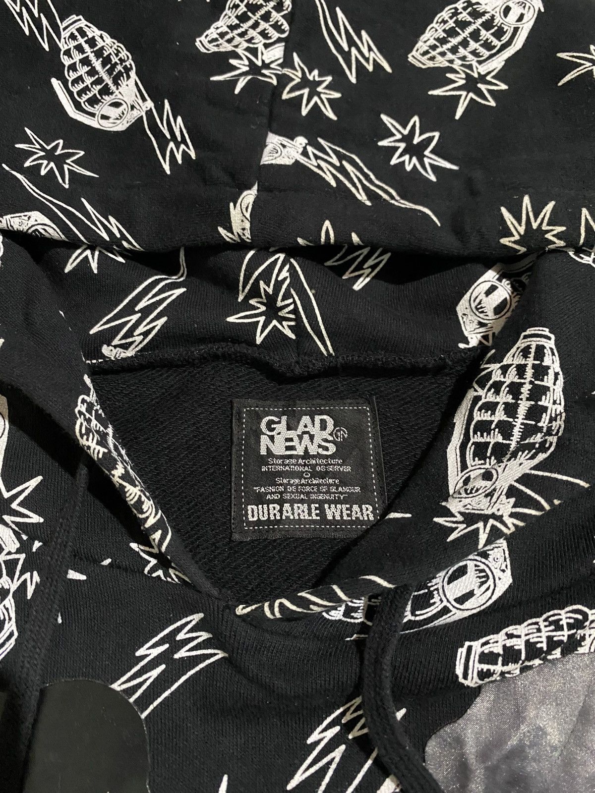 If Six Was Nine GLAD NEWS MICKEY SKULL GRENADE PONCHO HOODIES Size US L / EU 52-54 / 3 - 4 Thumbnail
