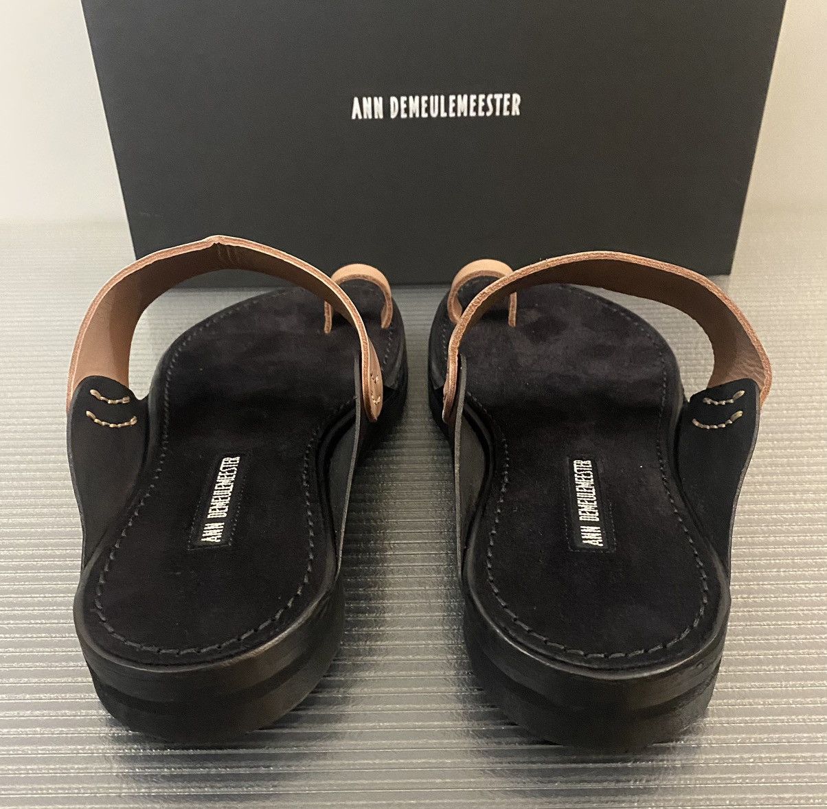 Ann Demeulemeester Ann Demeulemeester 🇮🇹 soft Rosa runway big toe Sandals 8 NIB Size US 8 / EU 41 - 8 Thumbnail