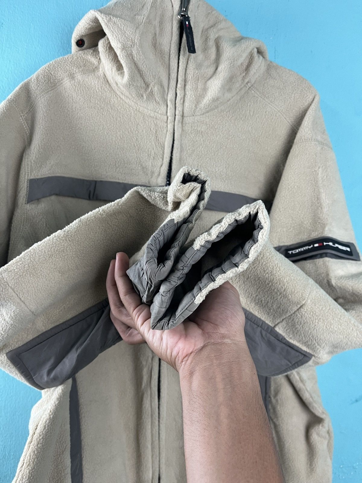 Tommy Hilfiger × Vintage Vintage Y2K Beige Tommy Hilfiger Fleece Jacket Size US S / EU 44-46 / 1 - 8 Thumbnail