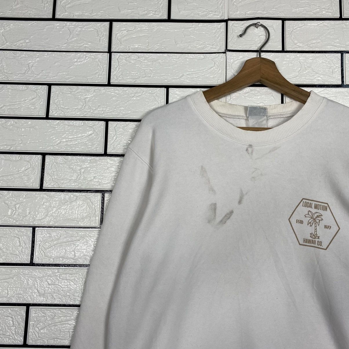 Vintage 📌Vintage Sweatshirt Local Motion Hawaii Big Logo Size US L / EU 52-54 / 3 - 8 Thumbnail