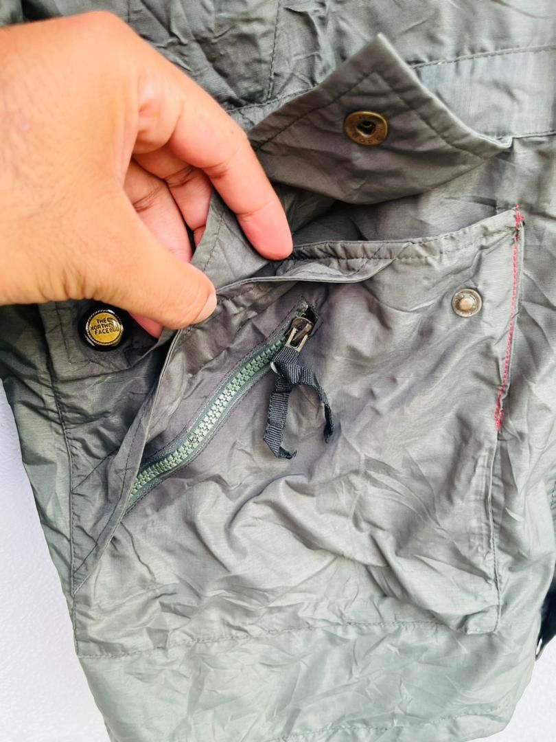 The North Face Vintage The North Face Gore-tex Mountain Jacket Size US XL / EU 56 / 4 - 8 Thumbnail