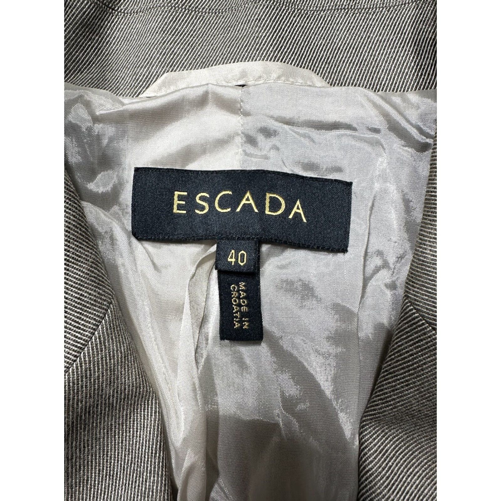 Escada Escada Pant Suit Wool Olive Green 40 Women Regular Size Style 5006784 MSRP 1550 Size 27" / US 4 / IT 40 - 3 Thumbnail
