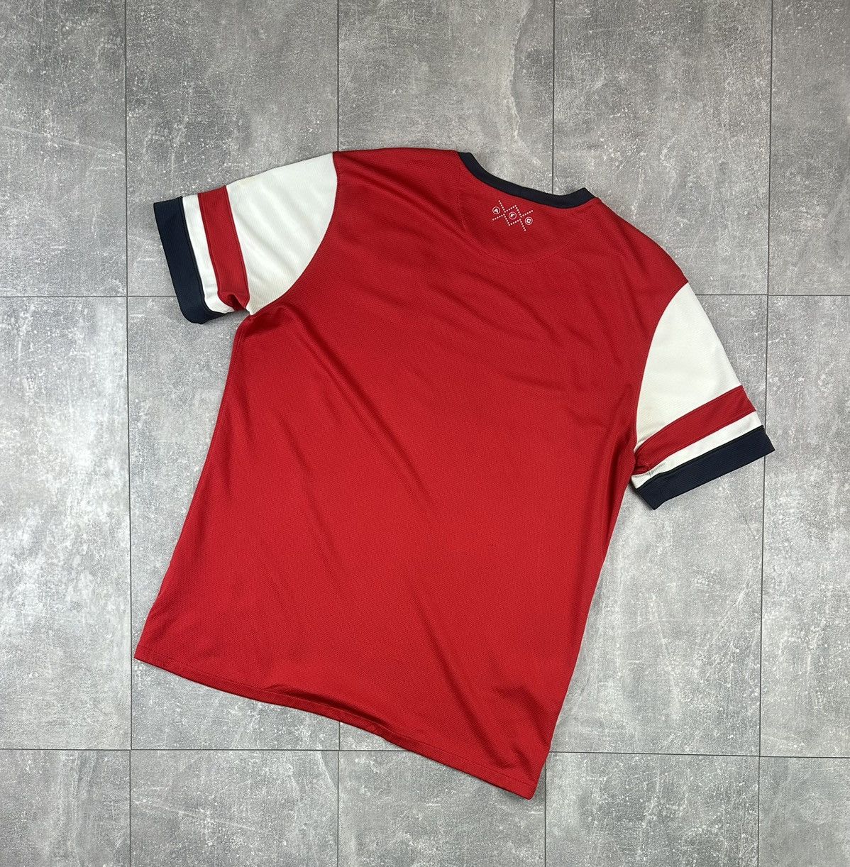 Nike Nike Arsenal FC 2012/13 Home Soccer Football Jersey Size US L / EU 52-54 / 3 - 18 Thumbnail
