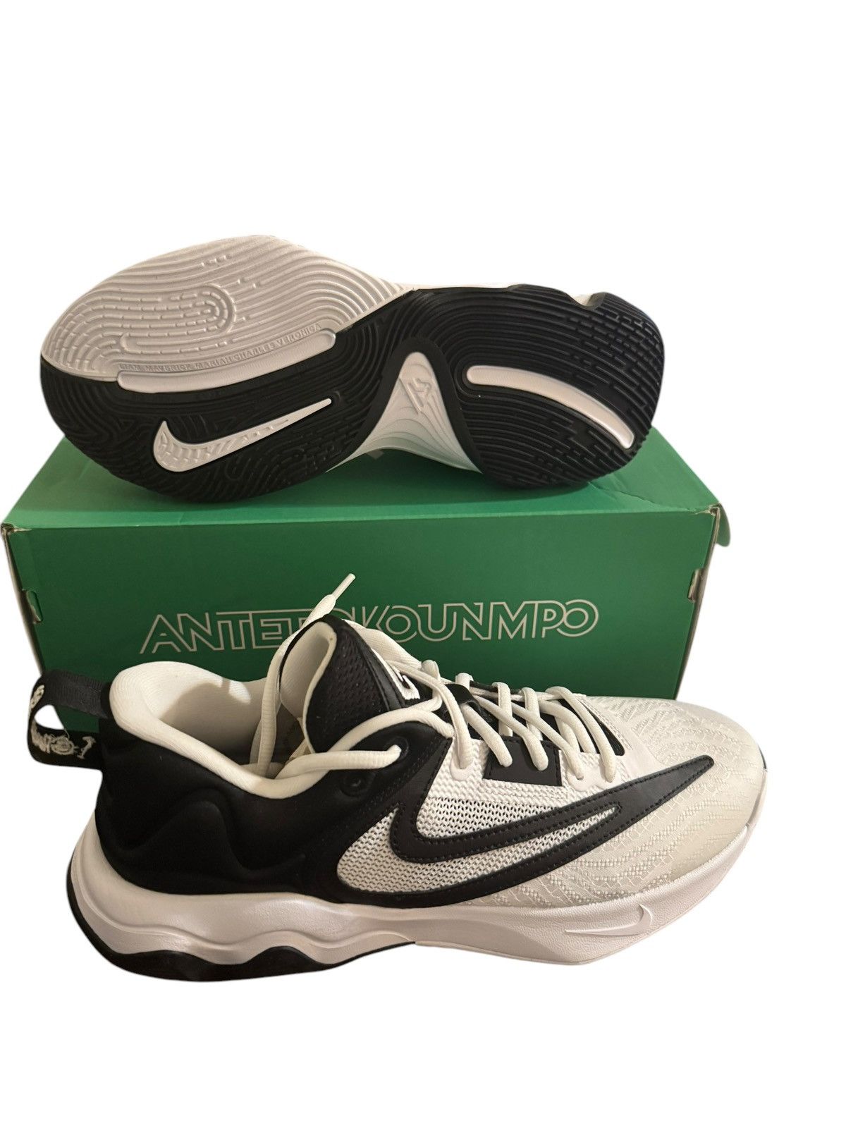 Nike Nike Giannis Size US 10 / EU 43 - 6 Thumbnail