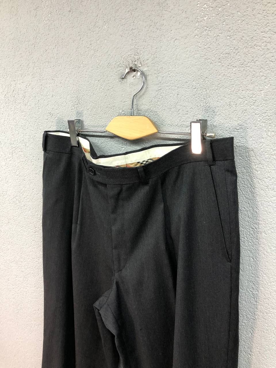 Burberry Burberry wool dress pants nova chek W 36 L 32 Size US 36 / EU 52 - 2 Thumbnail