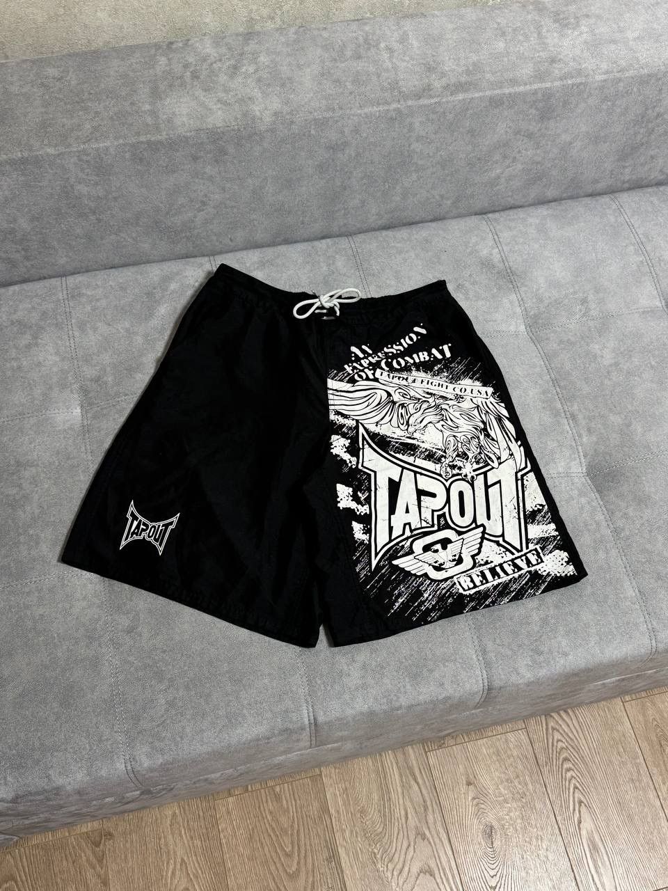 Tapout Vintage Tapout big logo nylon black shorts Size L Size US 34 / EU 50 - 2 Thumbnail