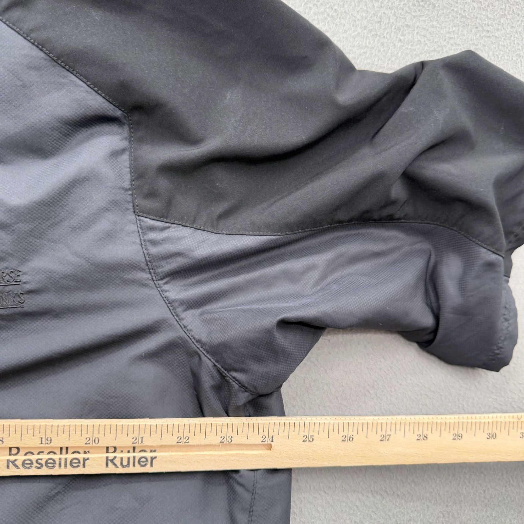 Vintage Zero Restriction Tour Series Golf Pullover Mens M 1/4 Zip Short Sleeve Wind-Resistant Gray Jacket Size US M / EU 48-50 / 2 - 7 Thumbnail
